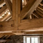 Charpente bois vocabulaire : ferme, pannes et assemblages en bois visible