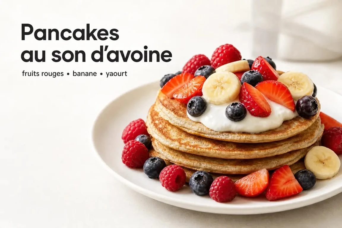 Recette son d'avoine : pancakes moelleux au son d’avoine servis avec fruits rouges et banane